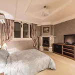 Gold Hill Guesthouse - Hostel